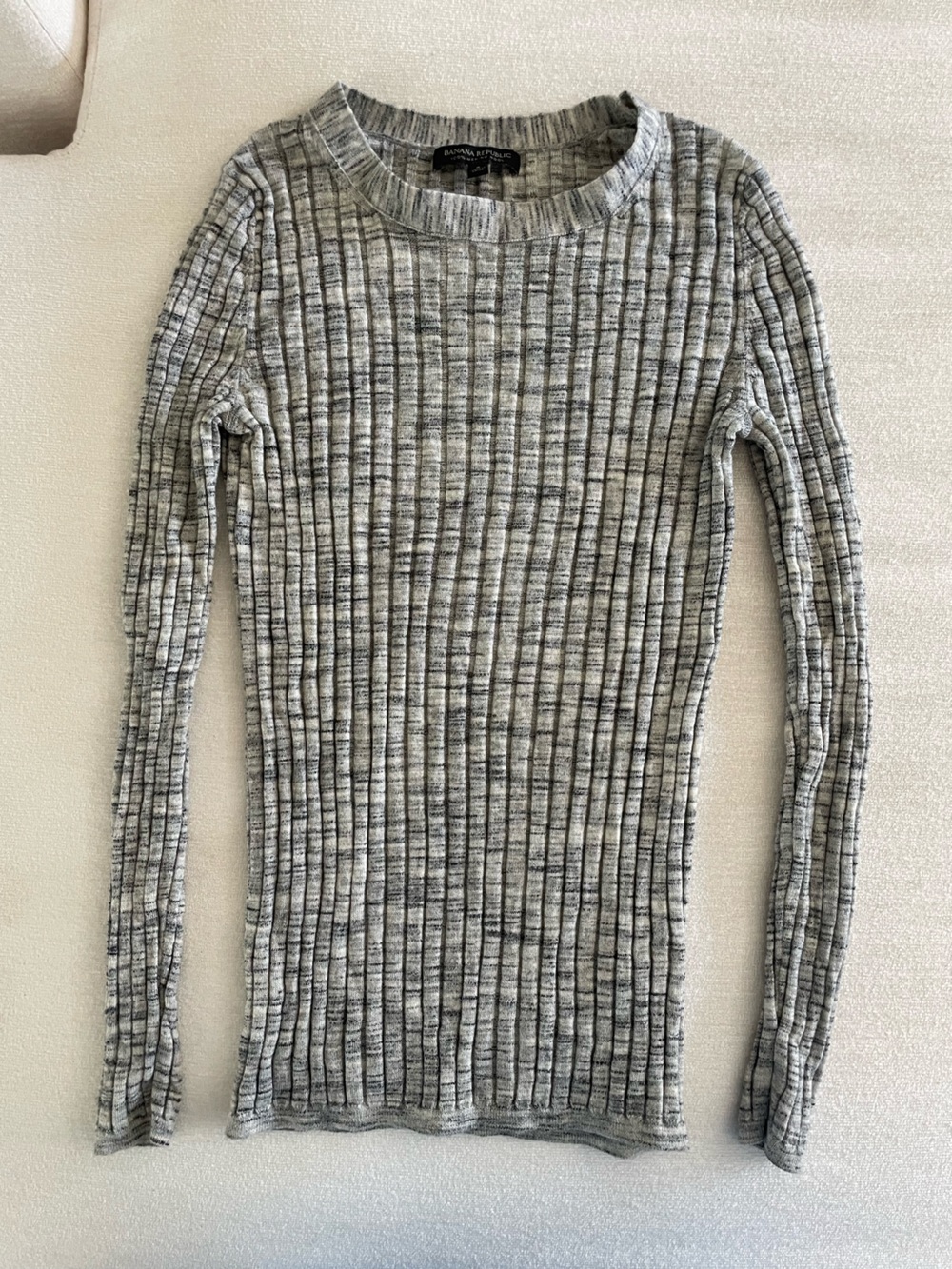 Banana Republic Gray & White Marled Wool Ribbed Knit Top